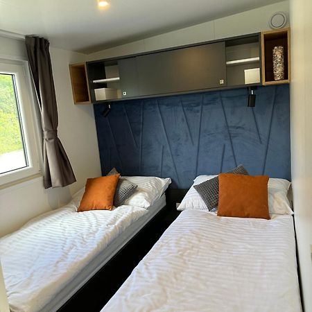 Mobile Home - Sea La Vie ビオグラード・ナ・モル エクステリア 写真